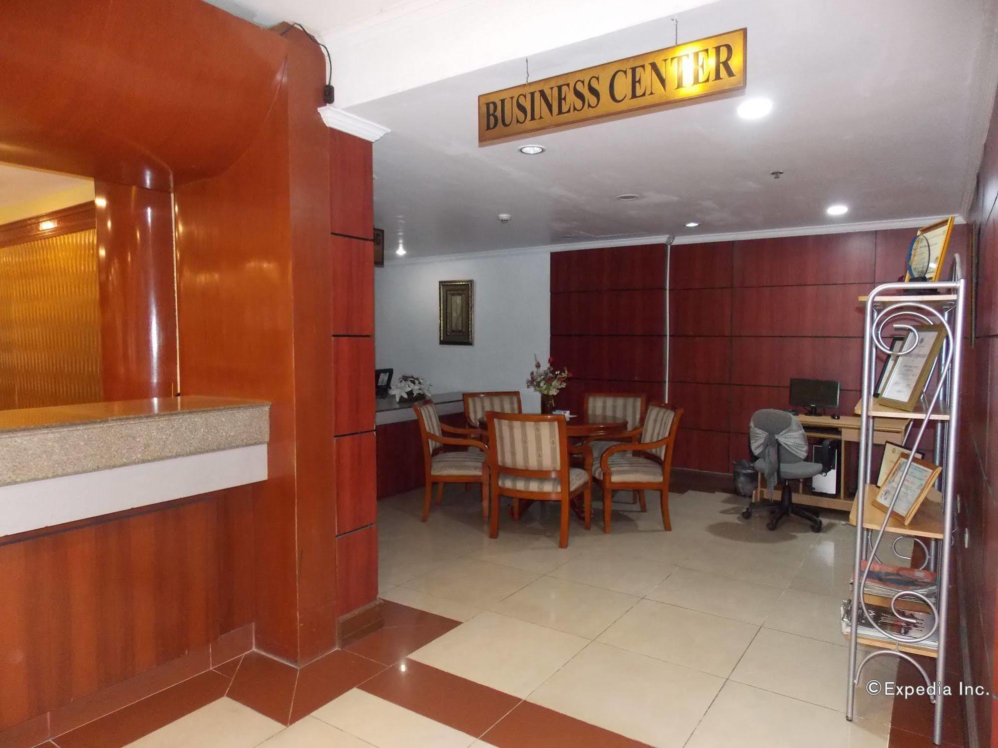 Grand Regal Hotel Bacolod Dış mekan fotoğraf