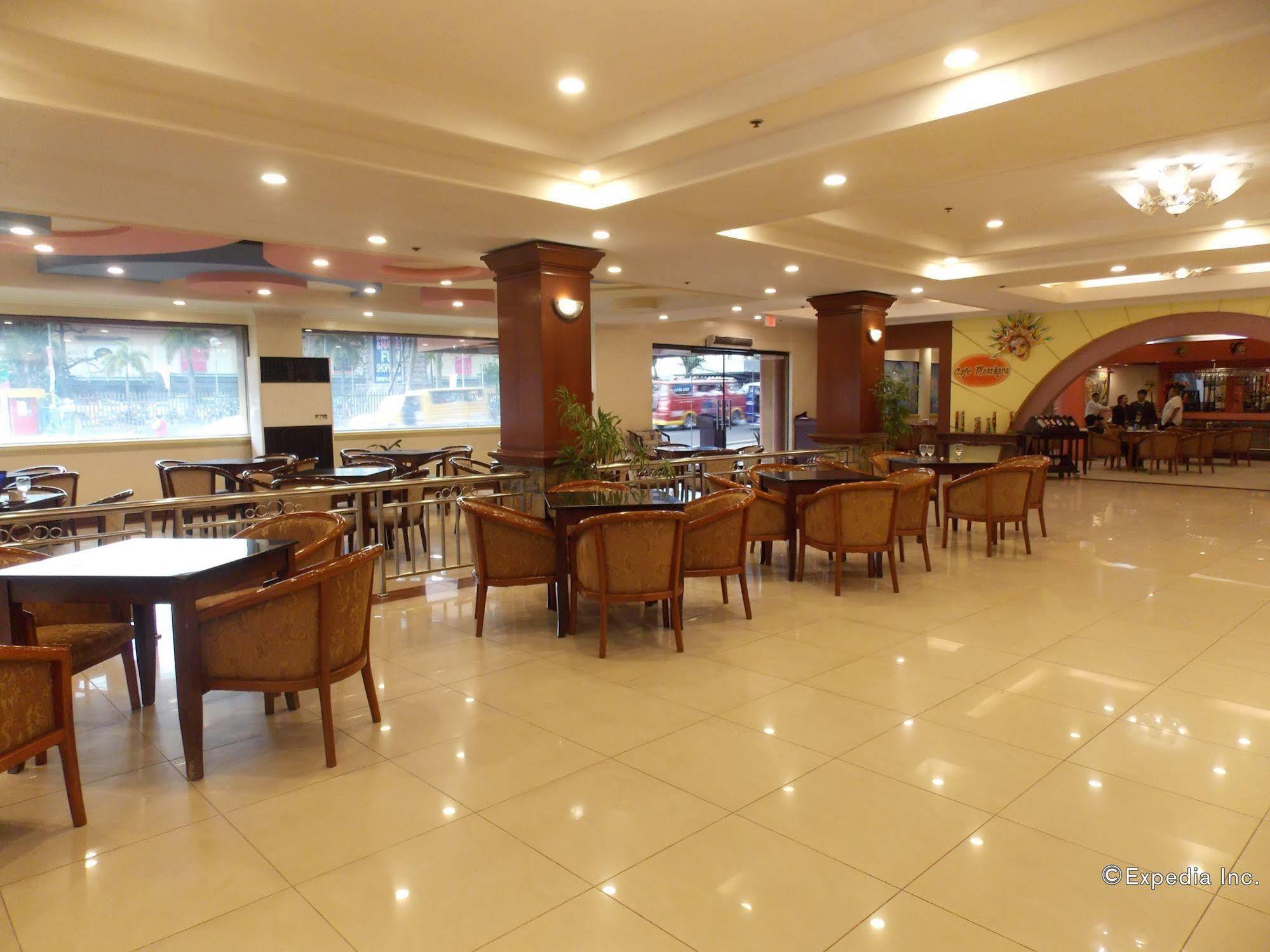 Grand Regal Hotel Bacolod Dış mekan fotoğraf