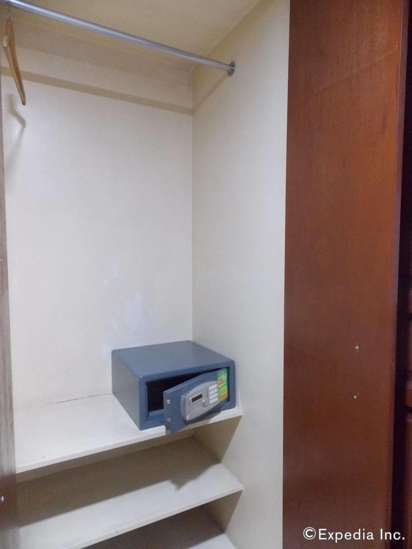 Grand Regal Hotel Bacolod Dış mekan fotoğraf