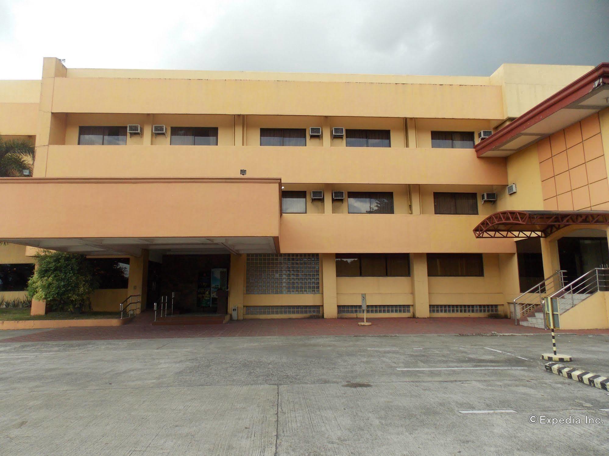 Grand Regal Hotel Bacolod Dış mekan fotoğraf