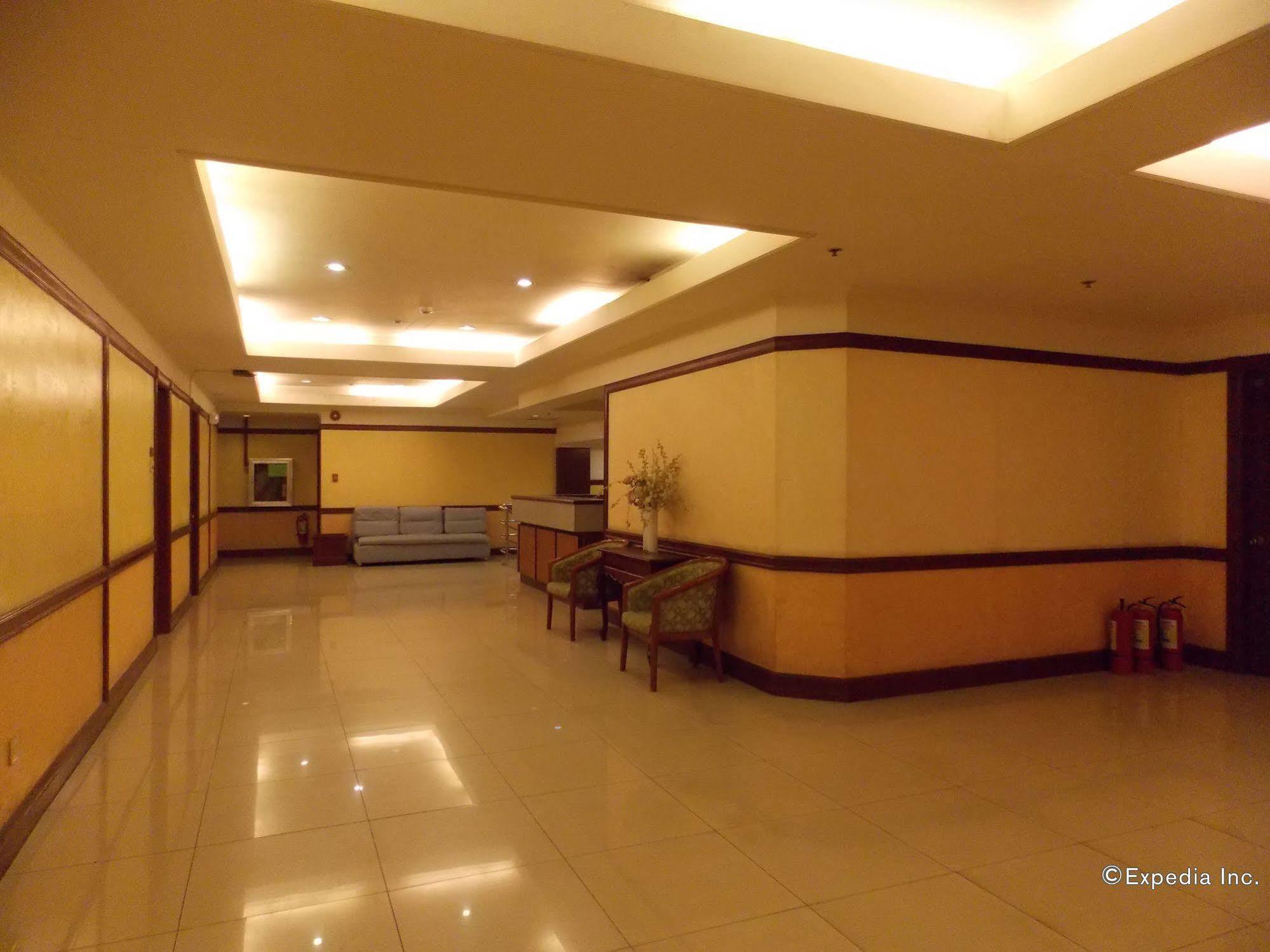 Grand Regal Hotel Bacolod Dış mekan fotoğraf